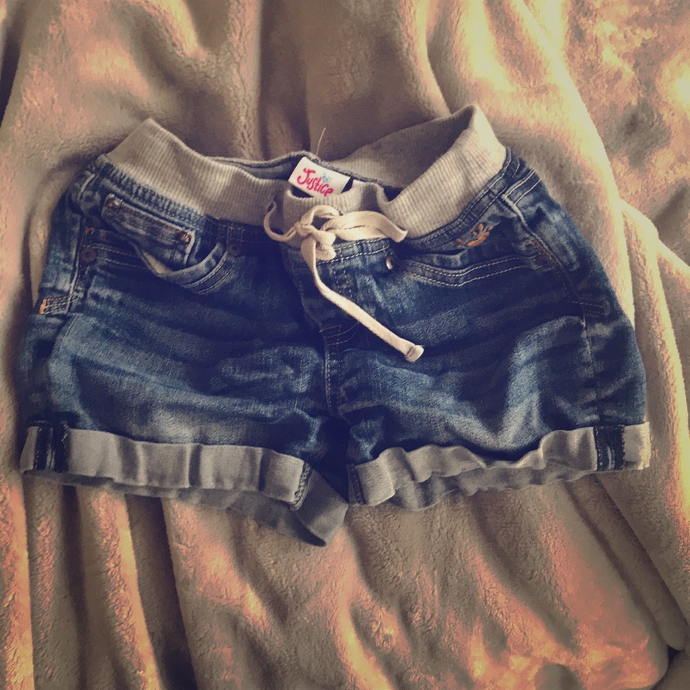 Girls size 10s JUSTICE jean shorts